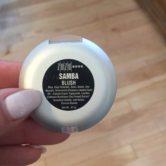 ZUZU Luxe Blush in the color Samba - Picture 4 of 5